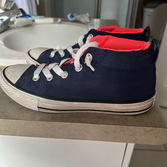Converse All Star Shoes - Picture 2 of 3